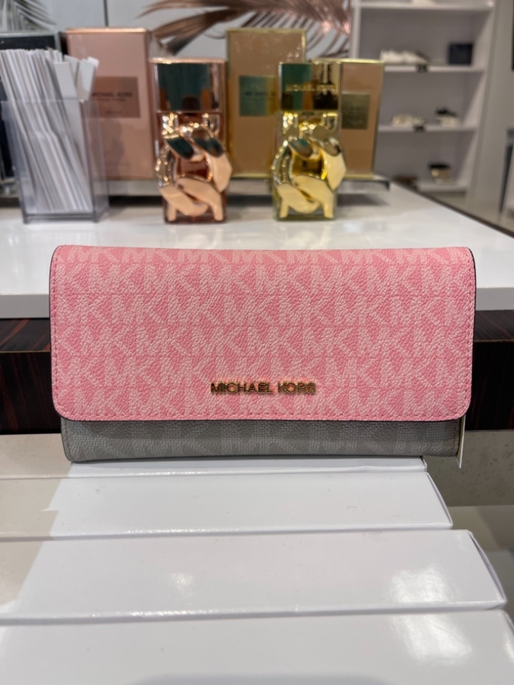 MICHAEL KORS Jet Set Large Signature Logo Tri-Fold Wallet Trifold Carnation Mul - Picture 16 of 16
